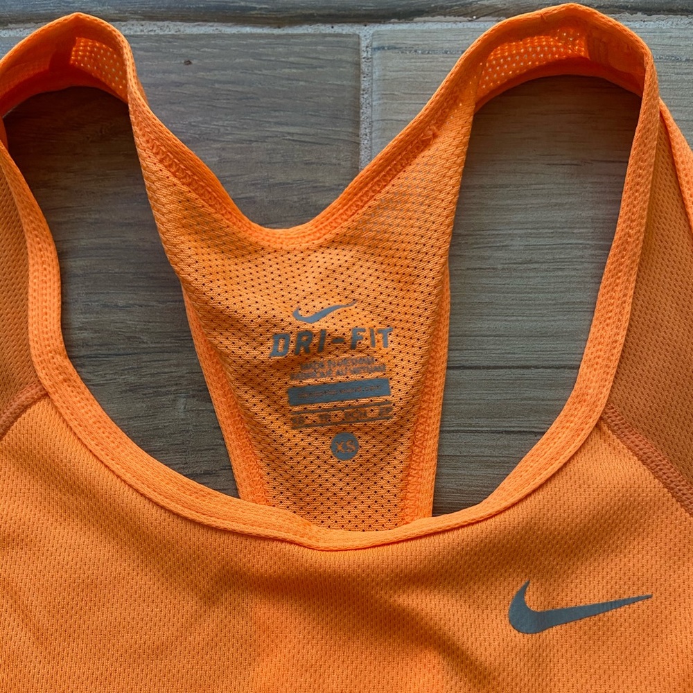 Nike Dri-Fit Razorback Lot (2) - Picture 2 of 3